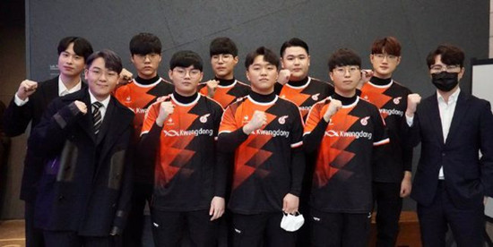 在足球的世 在足球的世